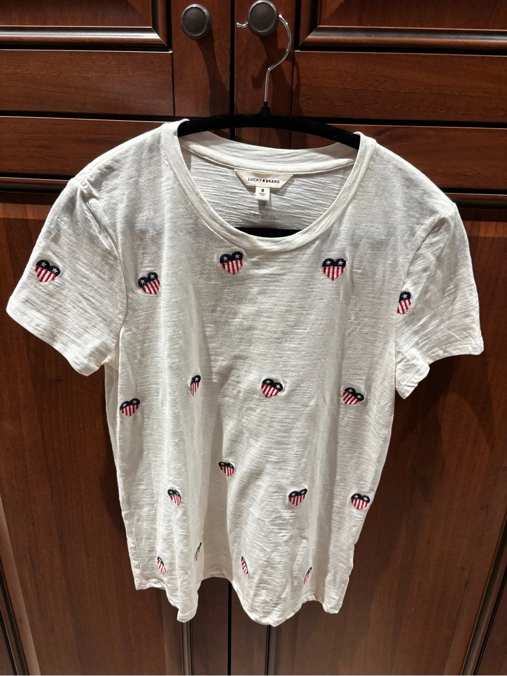 Lucky Brand Sz Medium White Embroidered American Flag
Heart Slub Tee 4th Of July - Picture 2 of 5